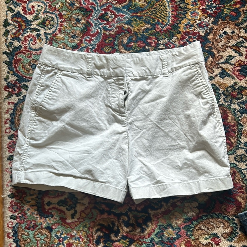 Vineyard Vine ladies size 6 shorts